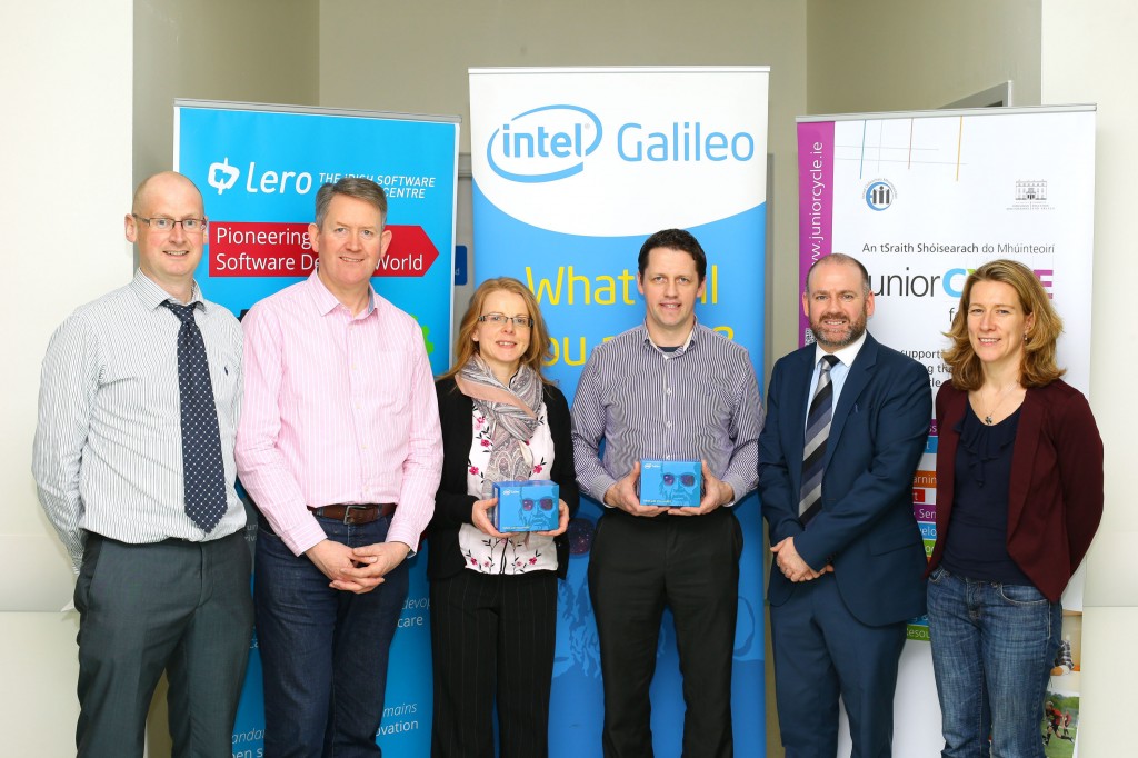 Nenagh College teachers, Stephen O Meara and Kate O Brien (Centre Left and Right) pictured at a recent professional development day to support the introduction of Computer Science and Coding to the school's curriculum.